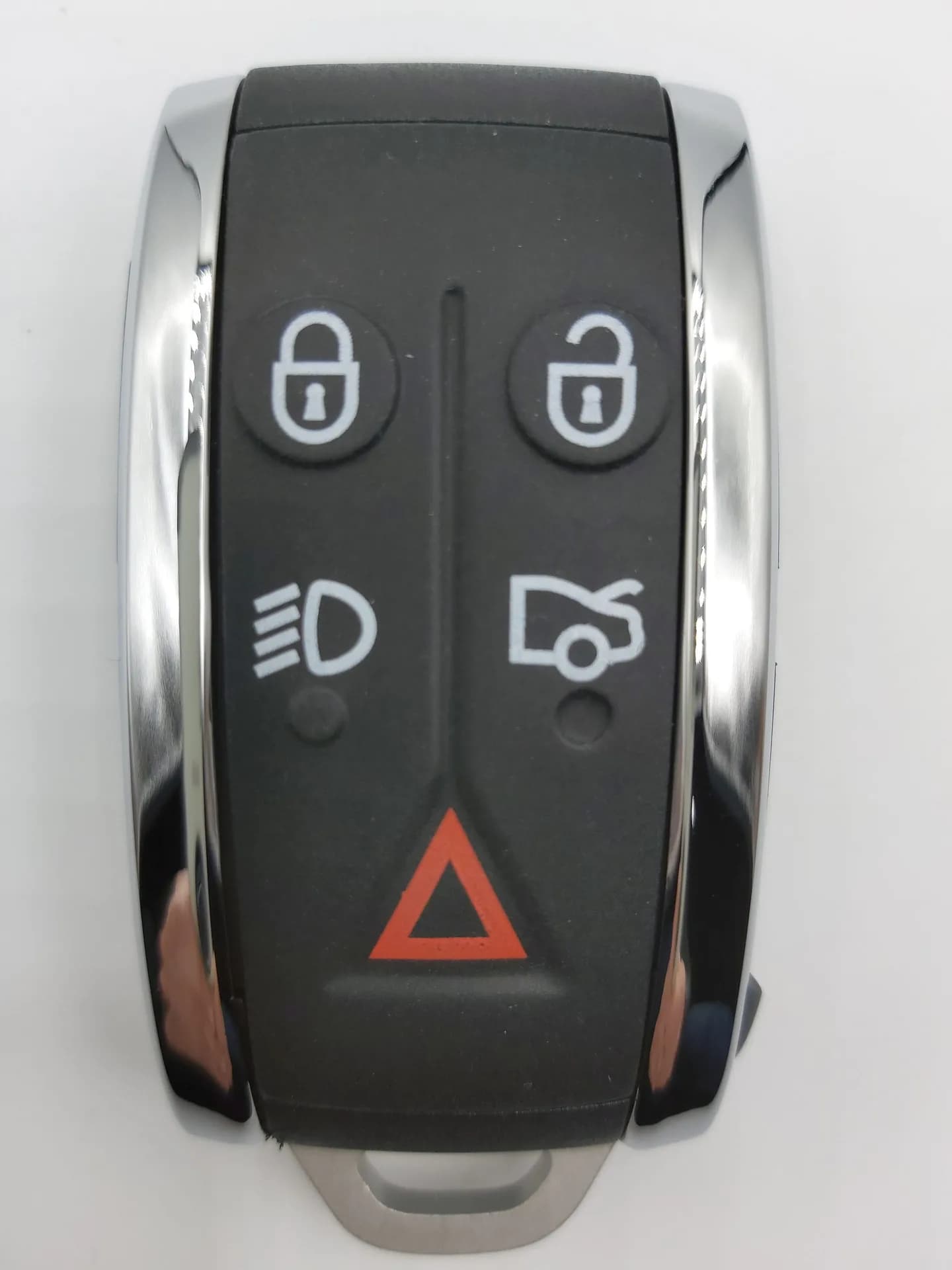 Anadolu Yakası Jaguar Oto Anahtar ve Kumanda Kopyalama