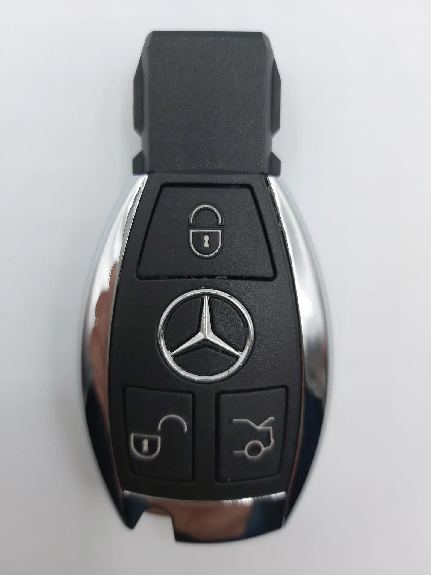 Anadolu Yakası Mercedes Oto Anahtar ve Kumanda Kopyalama